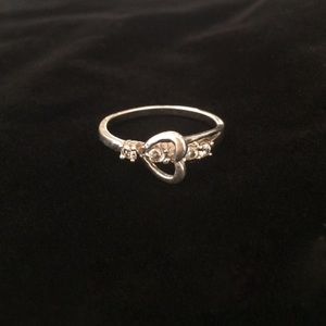 925 Silver Heart Rhinestone Accent Ring Sz9
